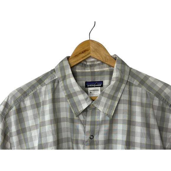 Patagonia Gray Check Short Sleeve Button Up Shirt Chest Pockets Men's XL - Picture 4 of 8